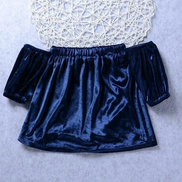 Girls Off Shoulder Crushed Velvet Crop Top and Sunflower Pants - Picture 3 of 9
